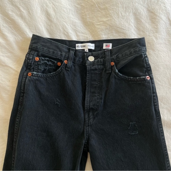 RE/DONE ORIGINALS HIGH RISE LOOSE IN WASHED BLACK WITH RIPS - Picture 5 of 7